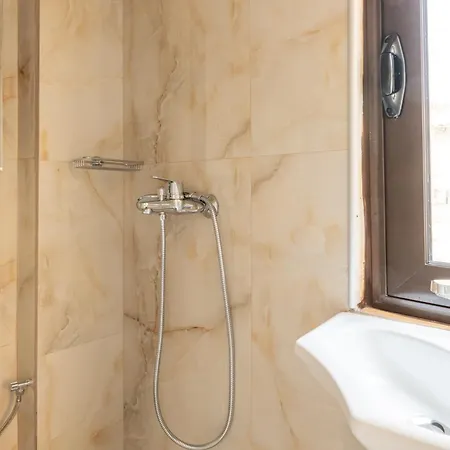 Majestic Marble Retreat *